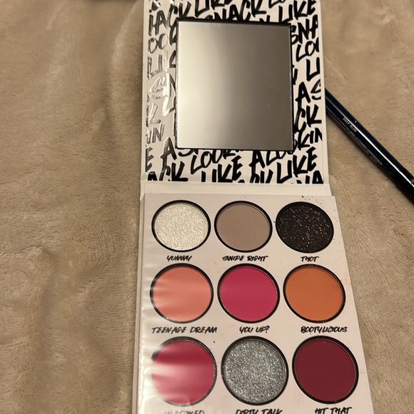 Looking like a snack❤️BH cosmetics eyeshadow palette - Picture 4 of 4